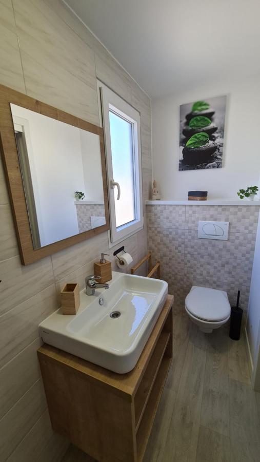 O'Fig Mobile Home Tisno Exterior photo